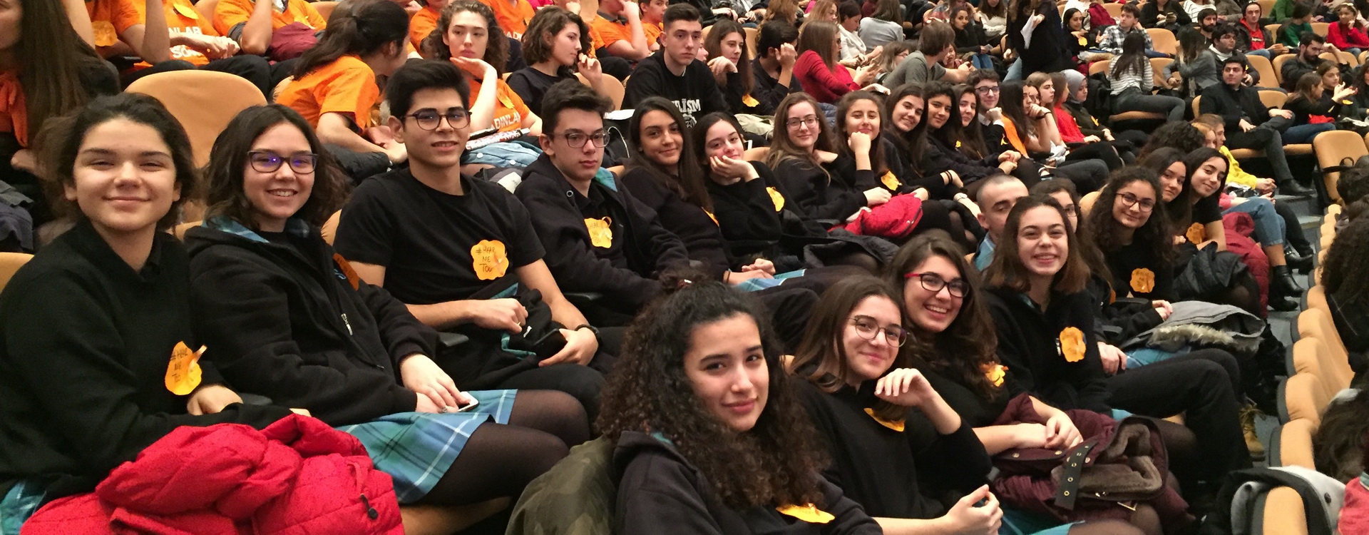 9 Eylül Üniversitesi&#039;nde gerçekleştirilen dünyayı turuncuya boya &quot;orange the world&quot; paneline katıldık.