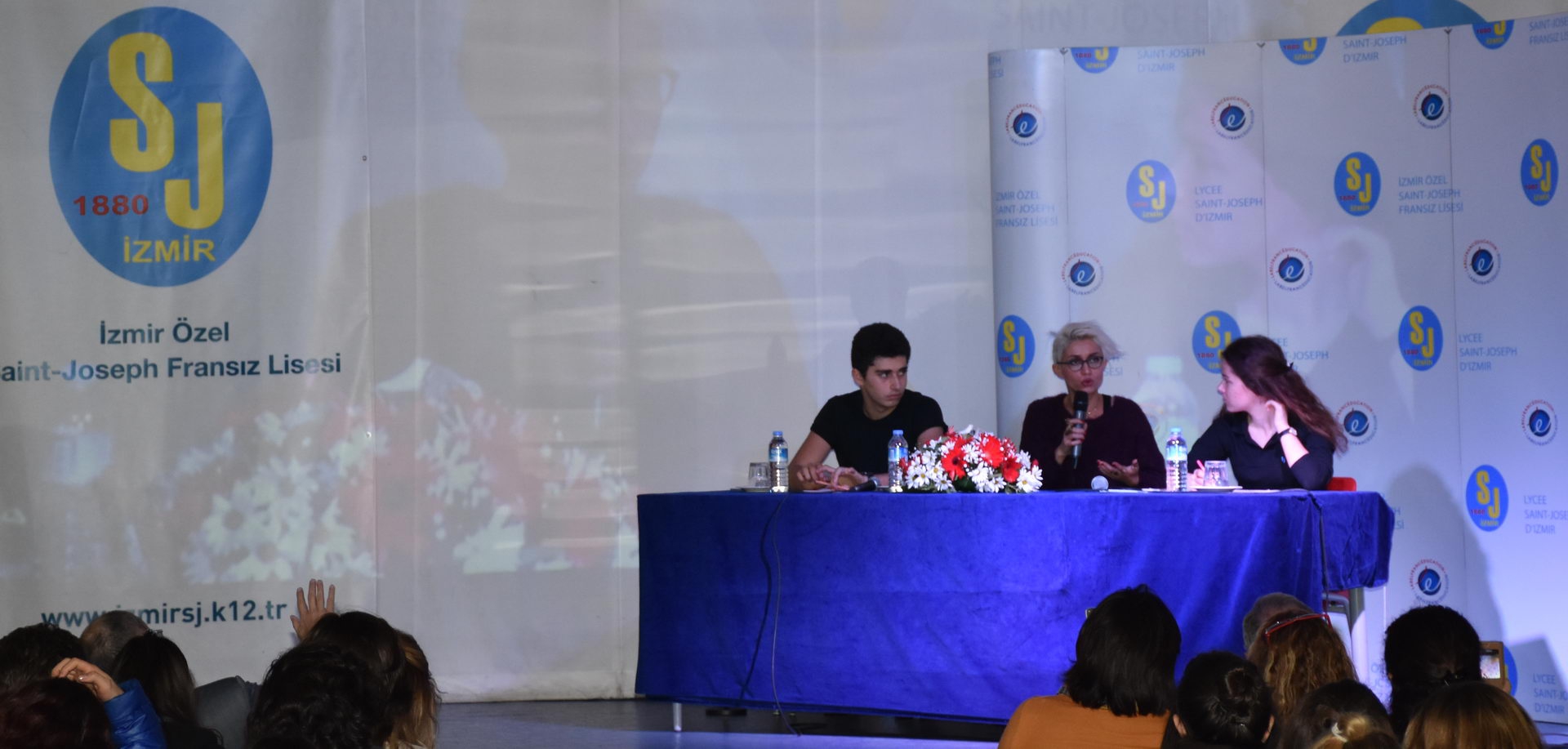 Conférence avec l’écrivain Nermin Yıldırım, auteur du livre “Dokunmadan”
