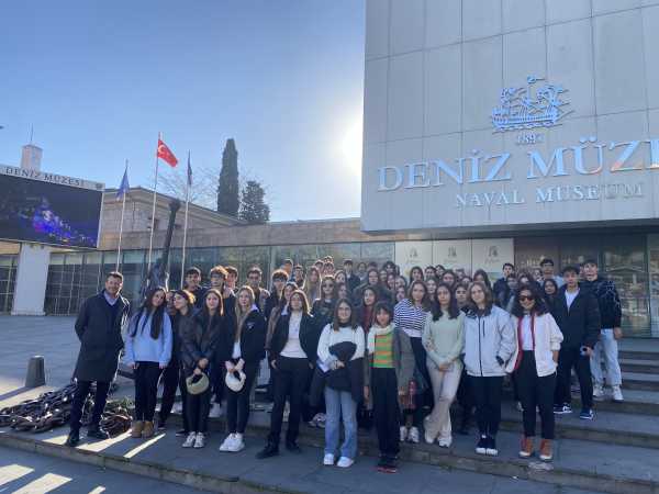 İstanbul Üniversitelerini Tanıma Gezisi