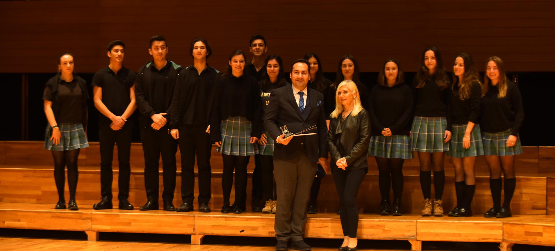 Nos élèves ont reçu un prix d’encouragement pour leur projet sur l’histoire et le patrimoine culturel.