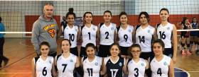 Kız Voleybol Takımımız, Yarı Final B Grubu&#039;nda karşılaşmalara devam etme hakkı kazanmıştır.
