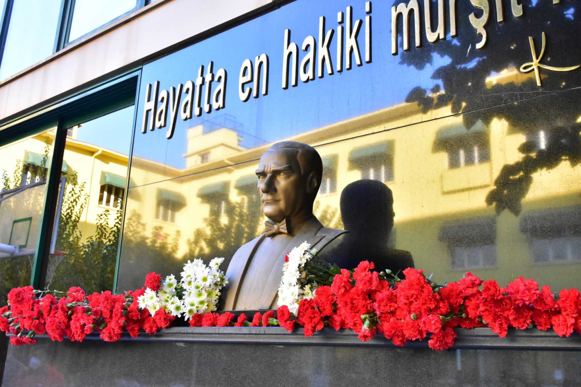 10 Kasım Atatürk&#039;ü Anma Töreni