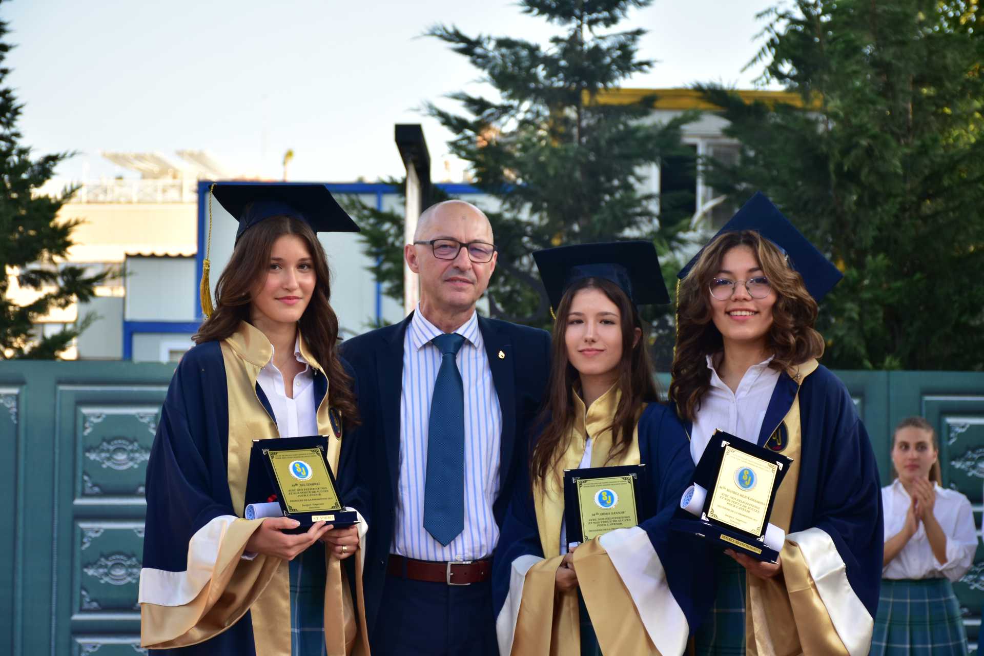 145. Yıl Mezunlarını Uğurladık