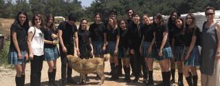 Le club d’aide sociale a visité le refuge pour animaux “Şopengazi”de Menderes
